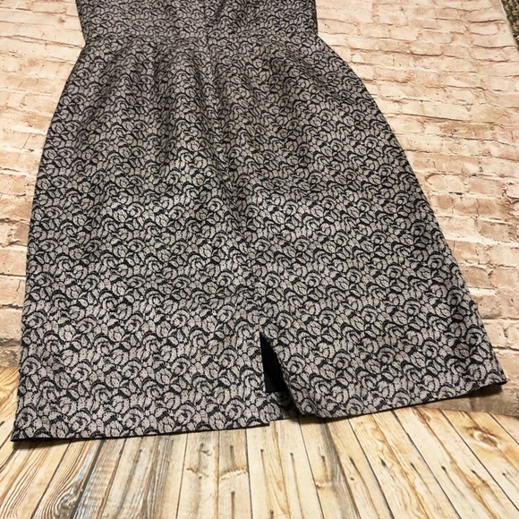 Linen Blend Sheath Dress - Picture 5 of 8